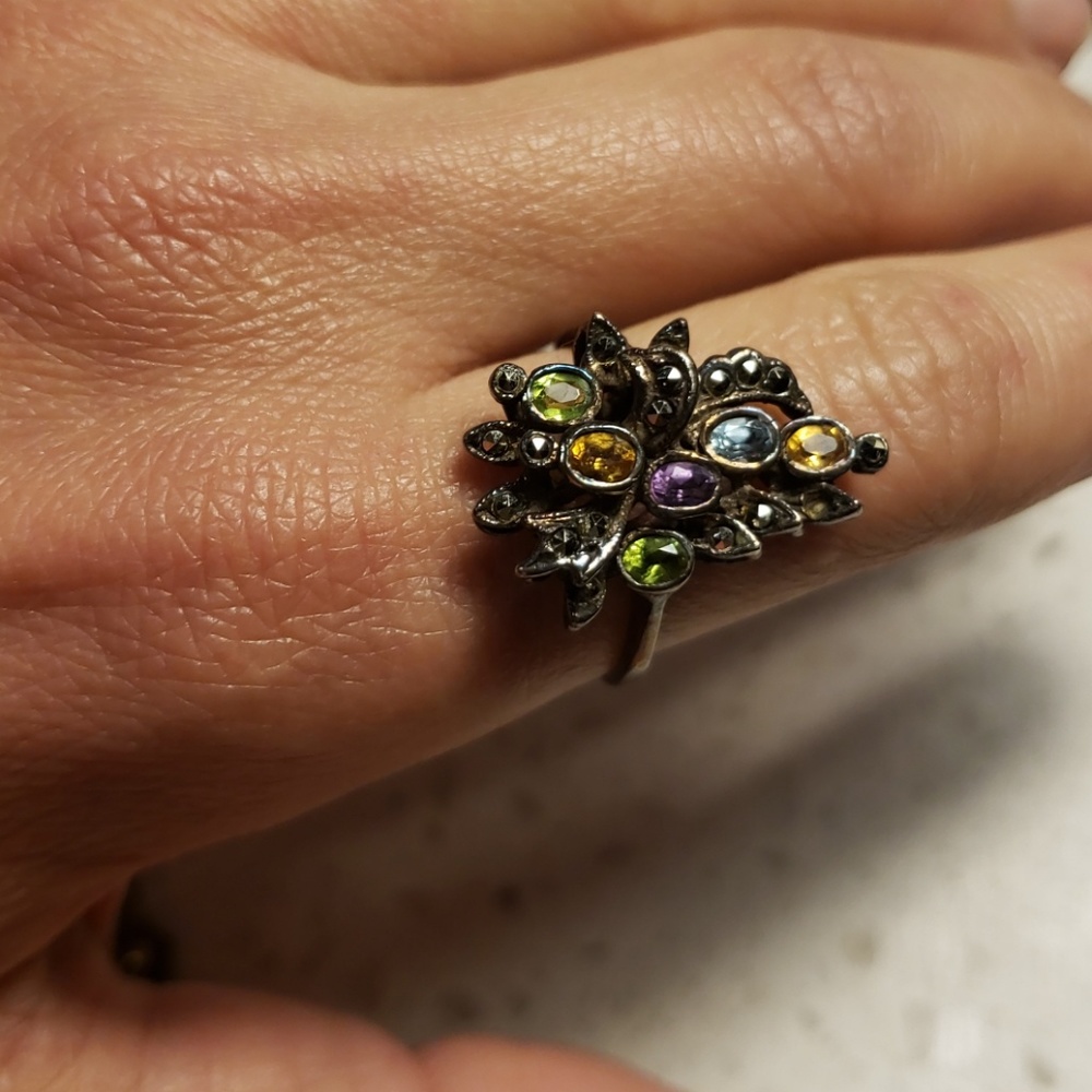 Gem stone ring